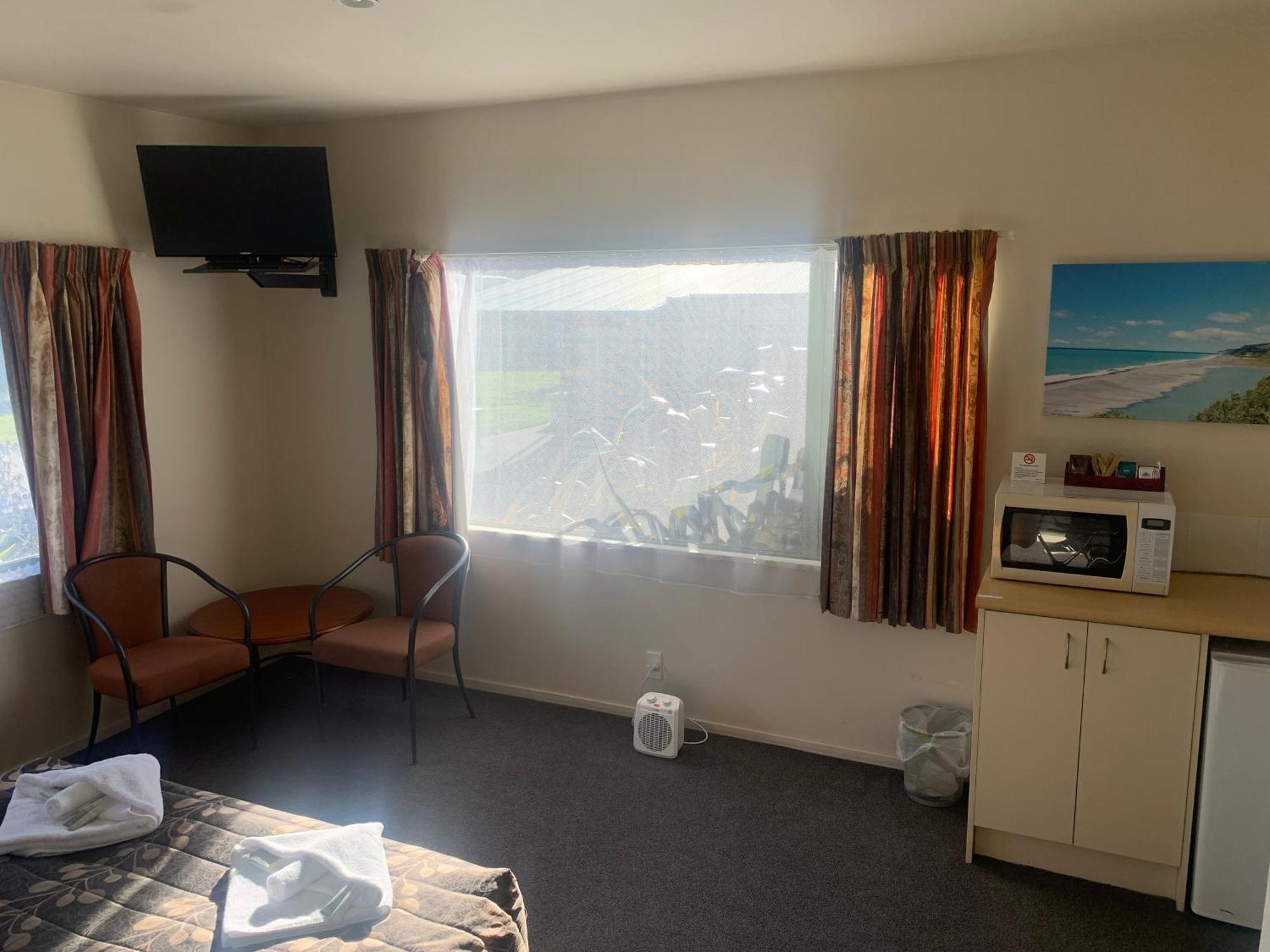 Cheviot Hotel Екстер'єр фото